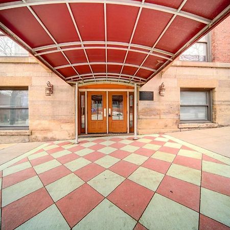 Waterfront Cleveland Apt About 1 Mi To Downtown Εξωτερικό φωτογραφία