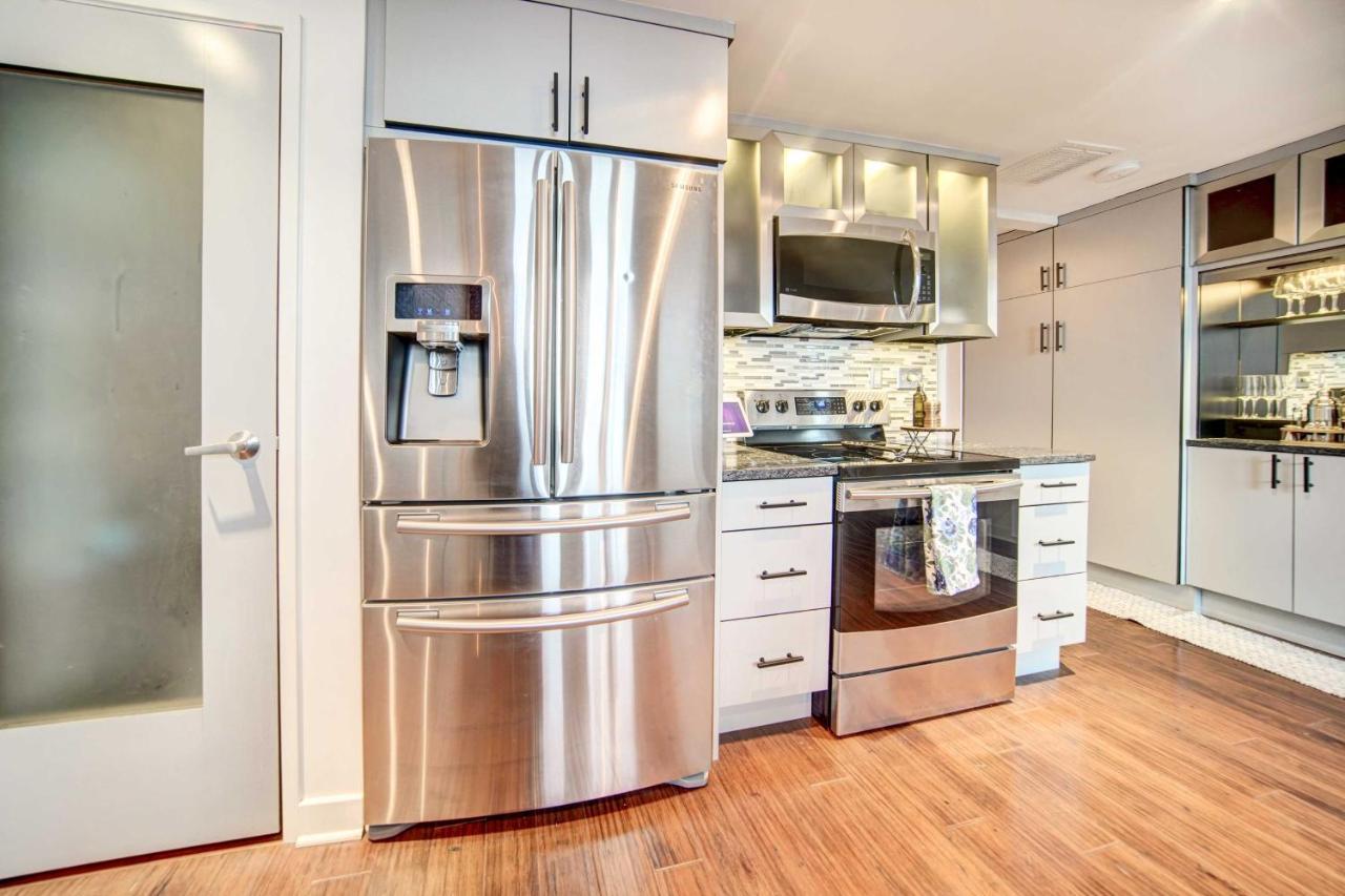 Waterfront Cleveland Apt About 1 Mi To Downtown Εξωτερικό φωτογραφία