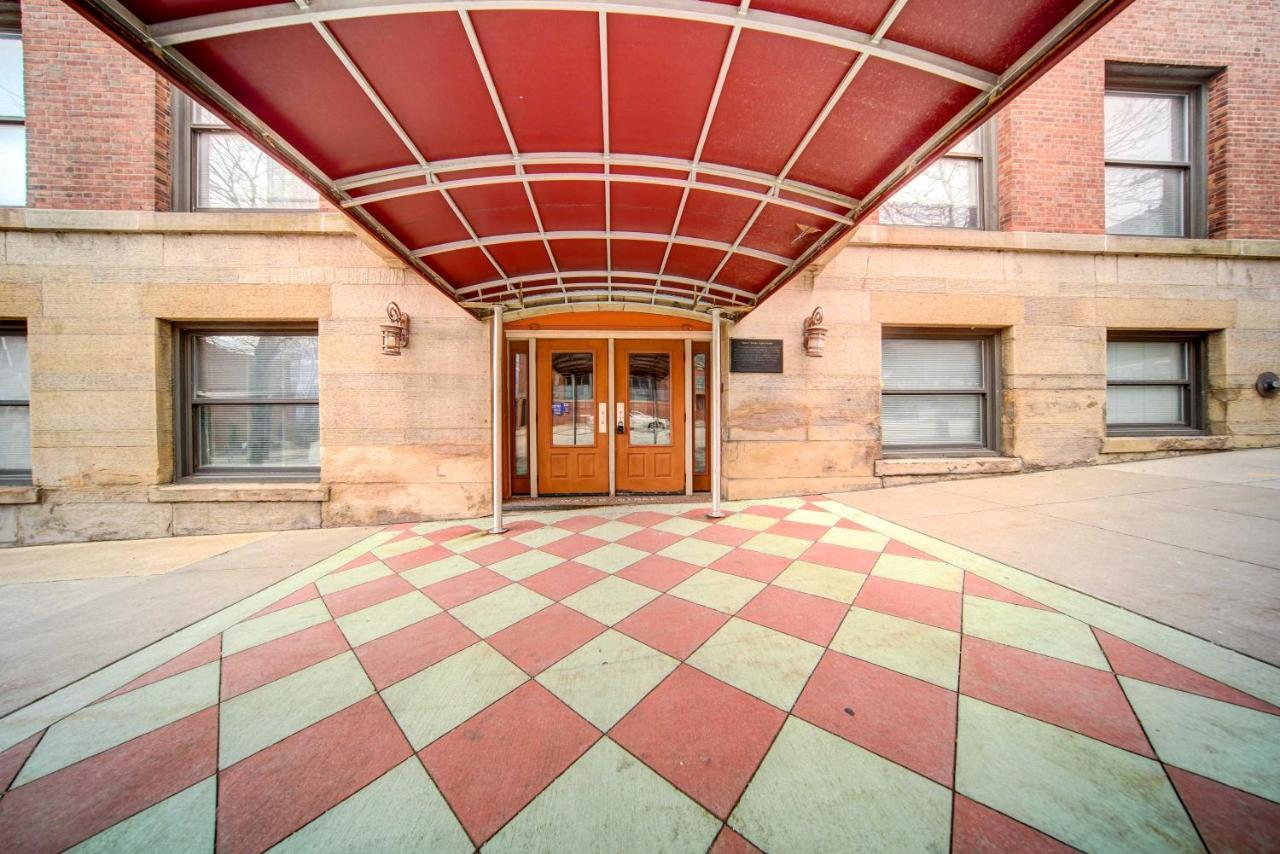 Waterfront Cleveland Apt About 1 Mi To Downtown Εξωτερικό φωτογραφία
